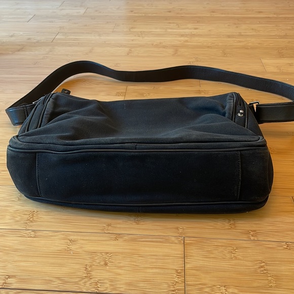 Brooks Brothers Leather/Canvas Messenger Bag Laptop Bag Black - Picture 8 of 17